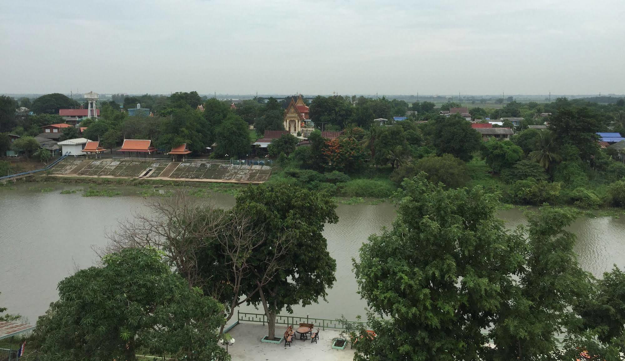Toh Buk Seng Ayutthaya Hotel Exterior foto